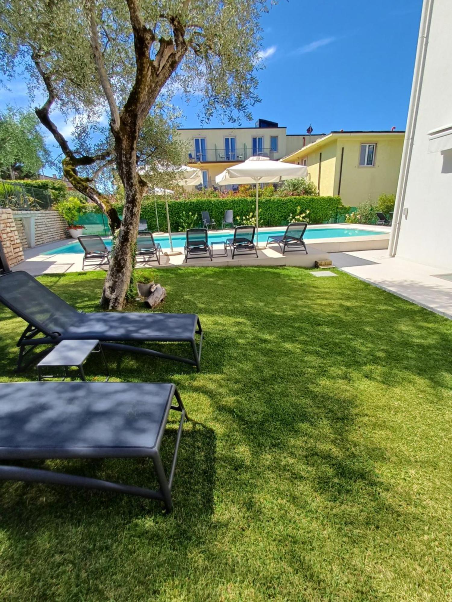 Residence Villa Adriana Бардолино Экстерьер фото