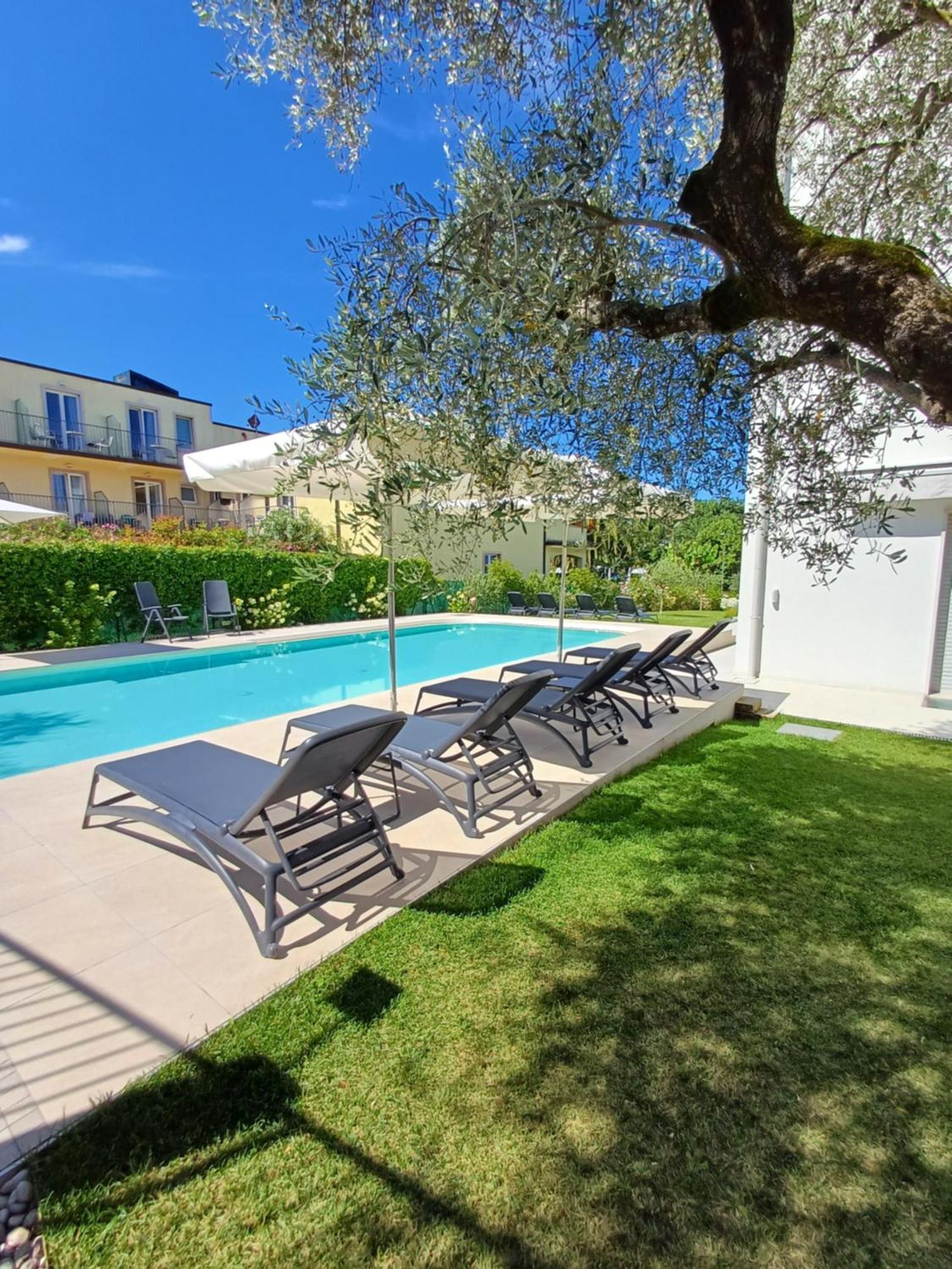 Residence Villa Adriana Бардолино Экстерьер фото